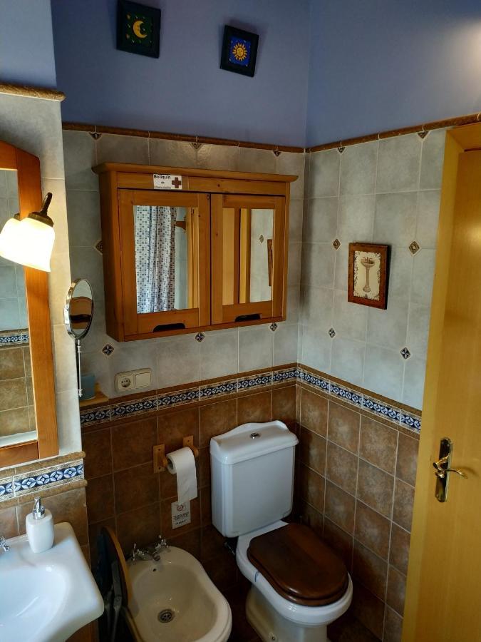 Cuarenta Y Ocho Luces Guest House Burgo Екстериор снимка