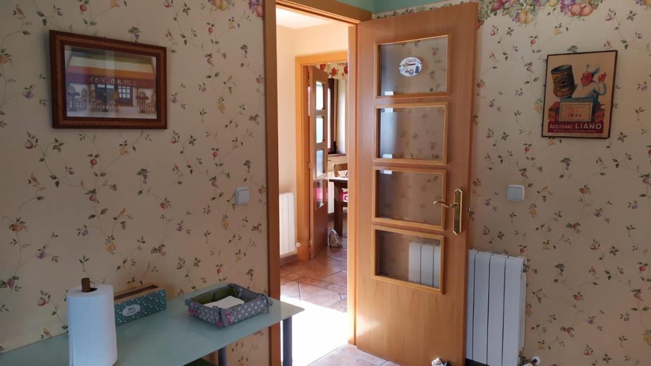 Cuarenta Y Ocho Luces Guest House Burgo Екстериор снимка