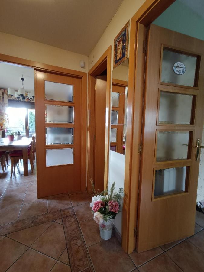 Cuarenta Y Ocho Luces Guest House Burgo Екстериор снимка
