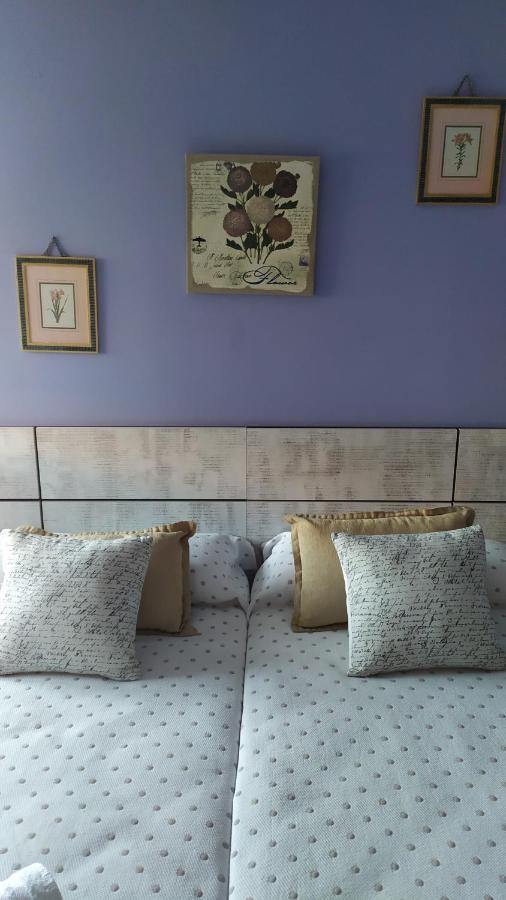 Cuarenta Y Ocho Luces Guest House Burgo Екстериор снимка